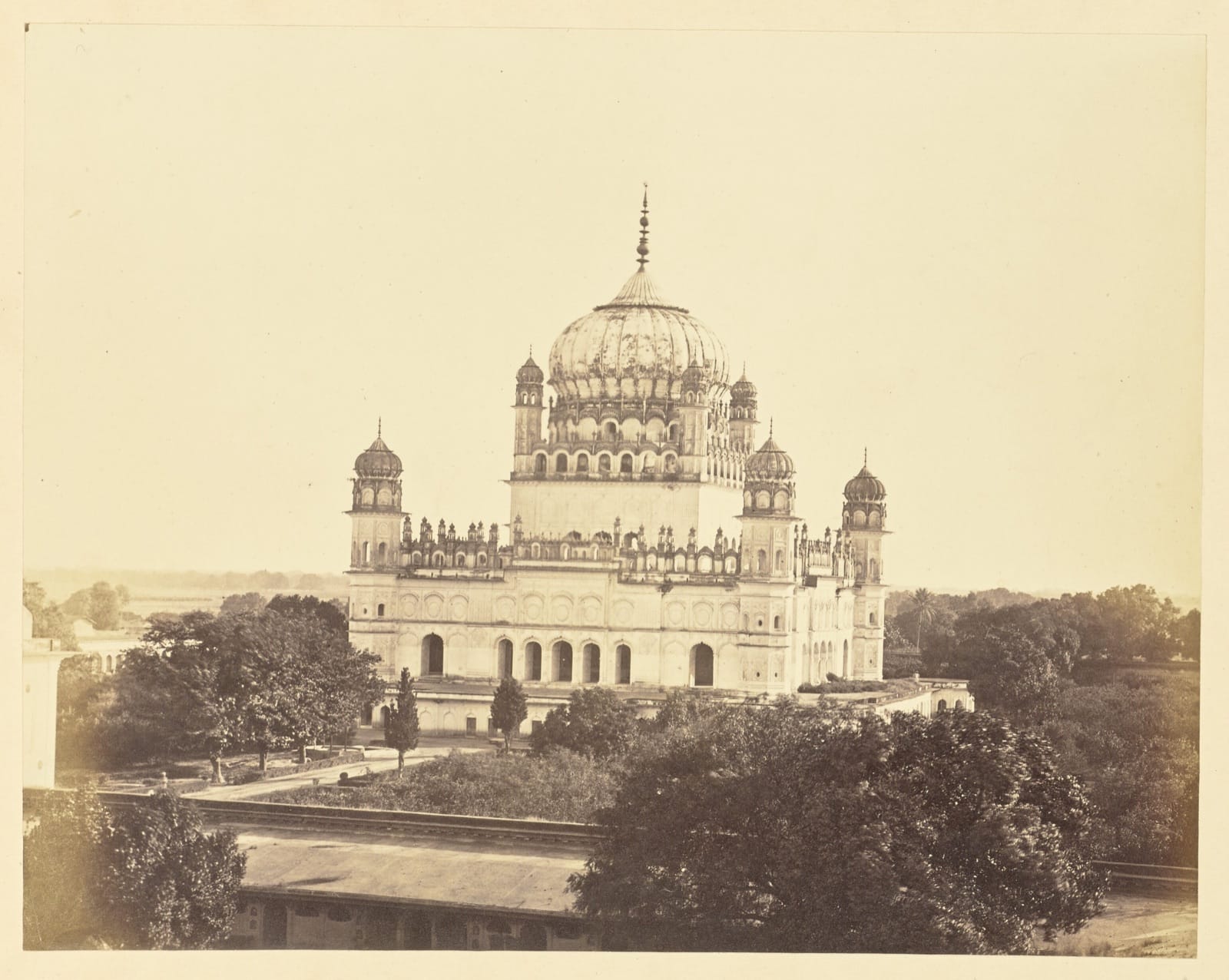 Bahu Begum’s Maqbara: Ayodhya Through an Old Photograph