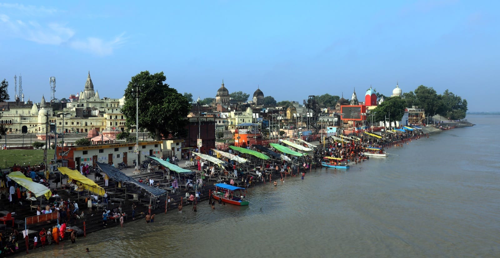 House of Abhinandan Lodha in Ayodhya: Reading The Sarayu Offer